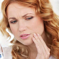 Gengive infiammate e denti sensibili? Cause e rimedi