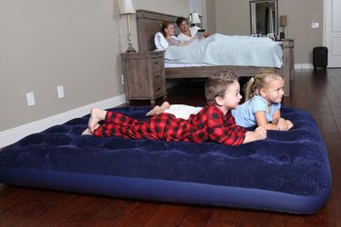 Come scegliere il materasso gonfiabile: guida all'acquisto