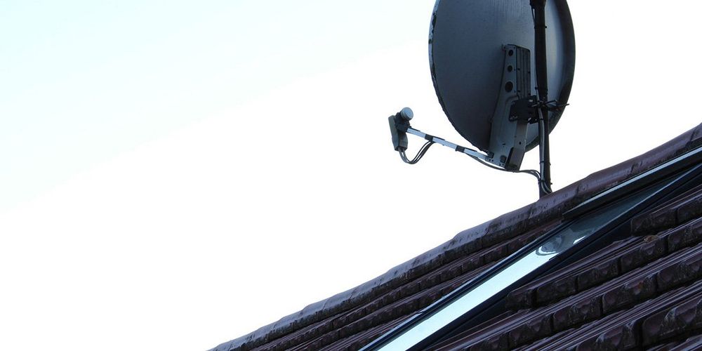 Come scegliere il decoder satellitare: guida 2025