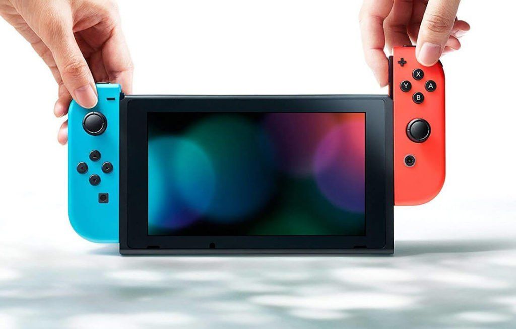Nintendo Switch: meglio i giochi fisici o digitali?