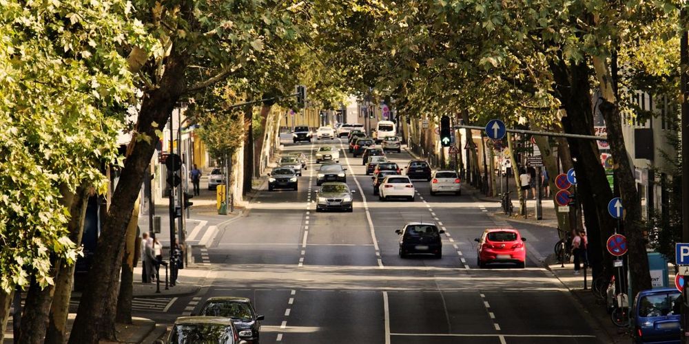 Come scegliere il noleggio auto: guida 2025