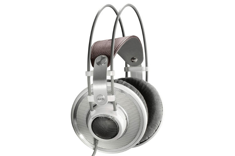AKG K701