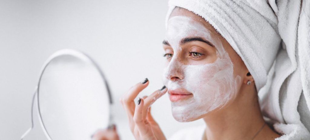 Maschere viso economiche: le migliori low cost per tutti i tipi di pelle