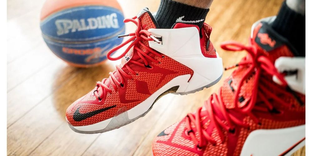 Come scegliere le scarpe da basket: guida all'acquisto