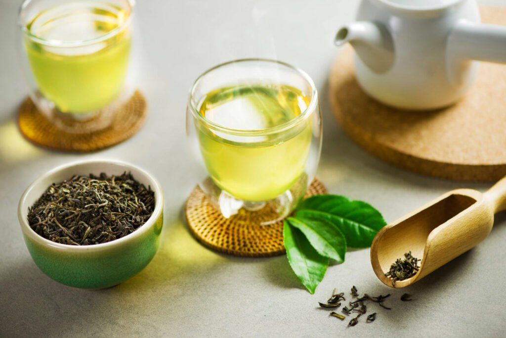 Kusmi Tea, Tè Verde Cinese Biologico, Tè Verde Cinese, Green Tea Bustine  – 25 Bustine di Tè (50 Gr)