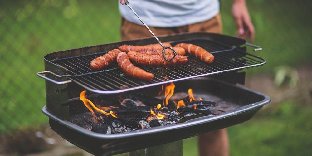 Come scegliere il barbecue a carbonella: guida 2025