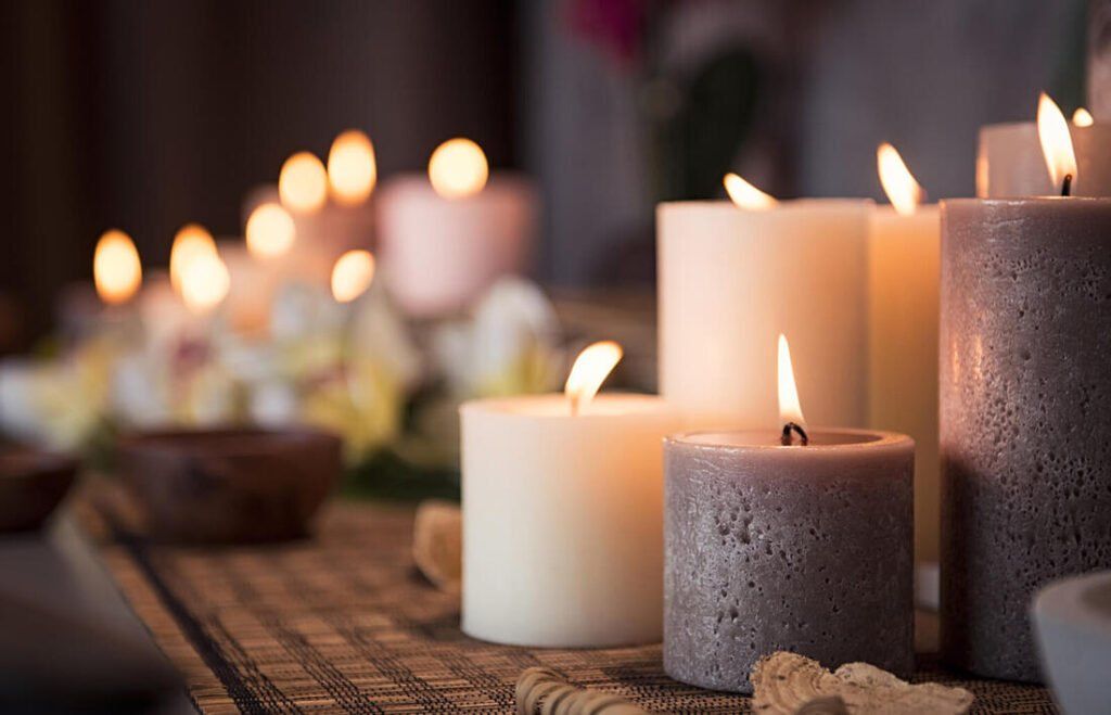 Candele naturali e candele artificiali: quali sono le differenze e come  sceglierle?