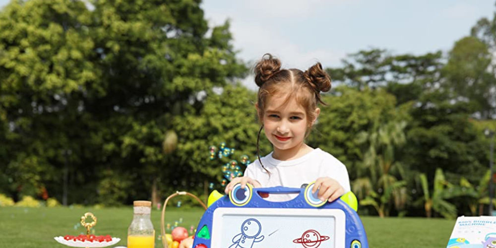 Come scegliere la lavagna magnetica per bambini: guida all'acquisto