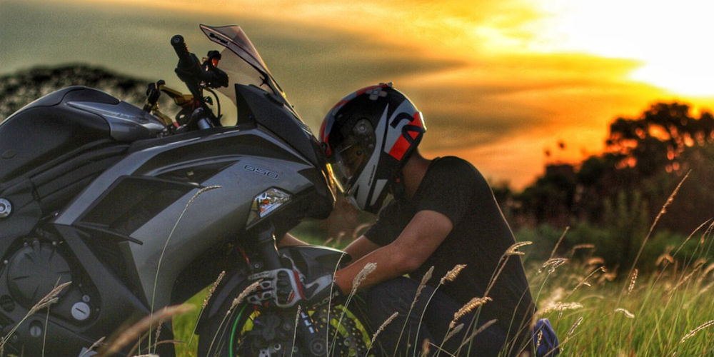 Come scegliere il casco moto: guida all'acquisto