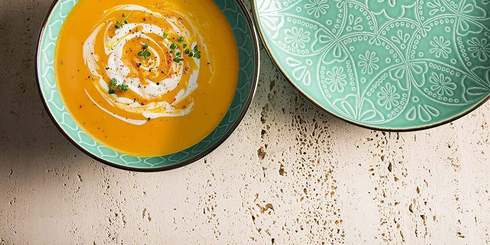 Come scegliere il servizio piatti: guida all'acquisto