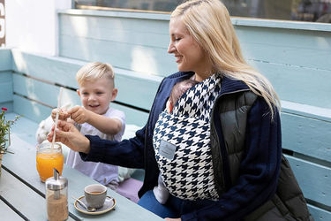 Come scegliere la fascia porta bebè: guida all'acquisto