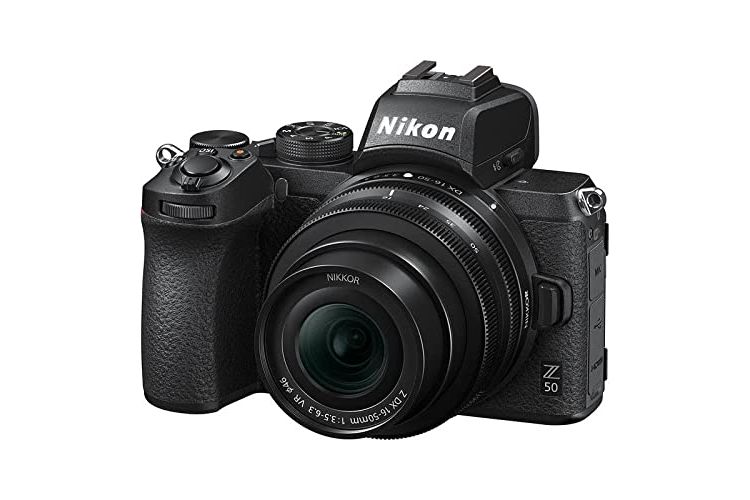 Nikon Z50 + Nikkor 16-50 mm