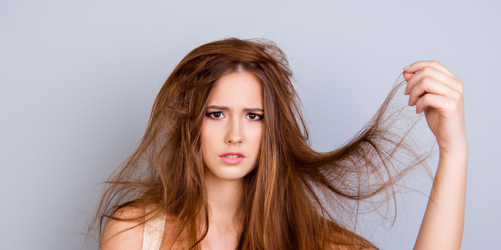 Come scegliere l'integratore per capelli: guida all'acquisto