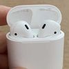 Apple AirPods 2