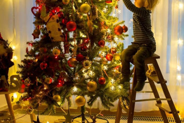 Decorazioni natalizie: 5 consigli per addobbare al meglio la casa