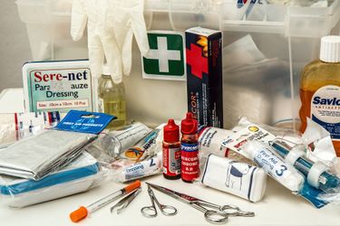 Come scegliere la cassetta pronto soccorso: guida all'acquisto
