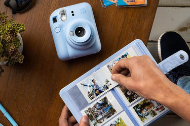 Come scegliere la macchina fotografica istantanea: guida all'acquisto