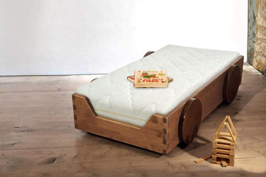 Come scegliere il materasso lettino: guida all'acquisto