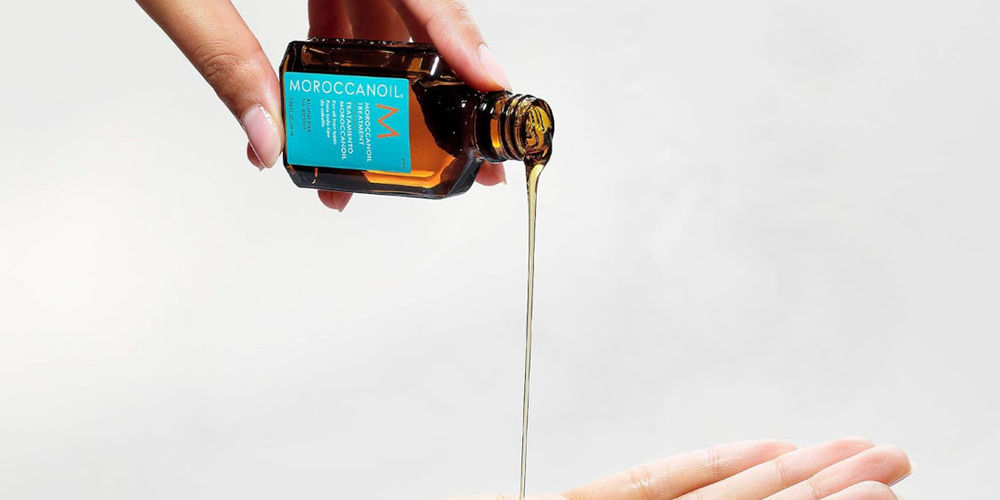 Come scegliere l'olio per capelli: guida 2025