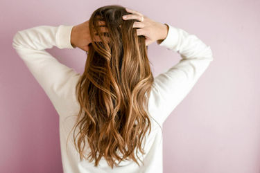 Vitamine e minerali per capelli sani