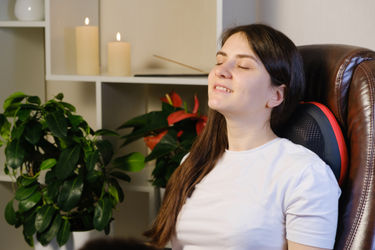 Come scegliere il massaggiatore cervicale: guida all'acquisto