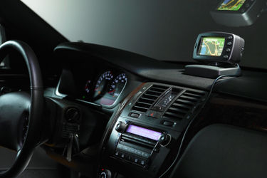 Come scegliere l'autoradio: guida all'acquisto