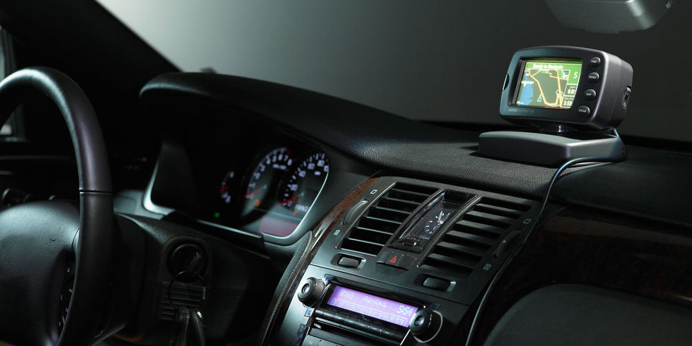 Come scegliere l'autoradio: guida 2025