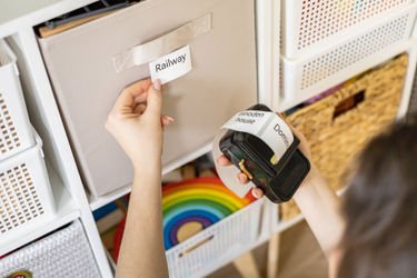 Come scegliere l'etichettatrice: guida all'acquisto