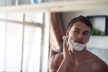 Schiuma da barba: guida all'acquisto