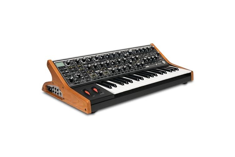 Moog Subsequent 37