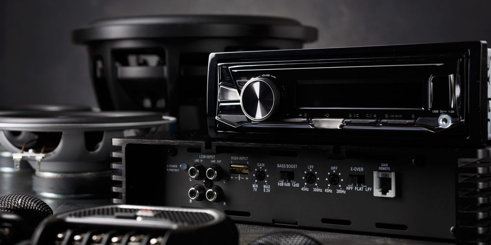 Come scegliere l'amplificatore per auto: guida all'acquisto