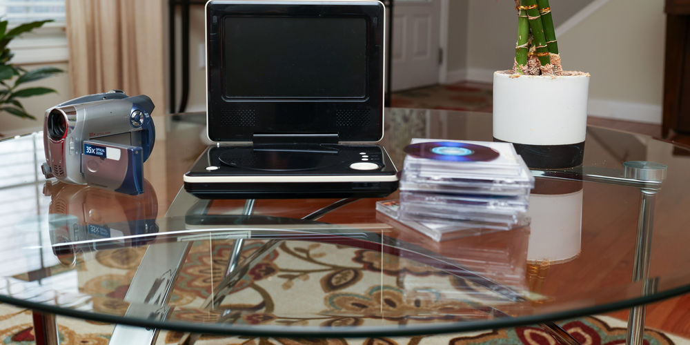Come scegliere il lettore DVD portatile: guida all'acquisto