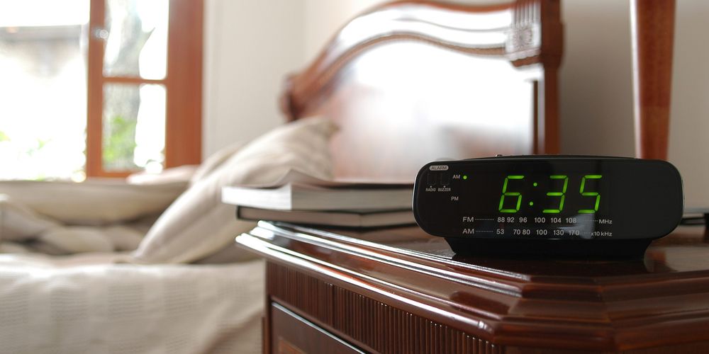 Come scegliere la radiosveglia: guida all'acquisto