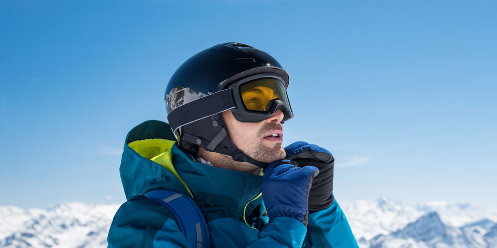 Come scegliere il casco da sci: guida all'acquisto