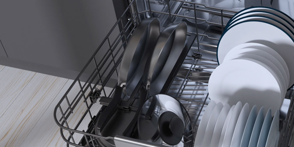Nella lavastoviglie Samsung Bespoke Serie 90 AI entrano anche le padelle grandi in verticale
