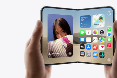 iPhone Duo debutta a oltre 2300 euro: cosa cambia (e cosa manca) nel primo pieghevole di Apple