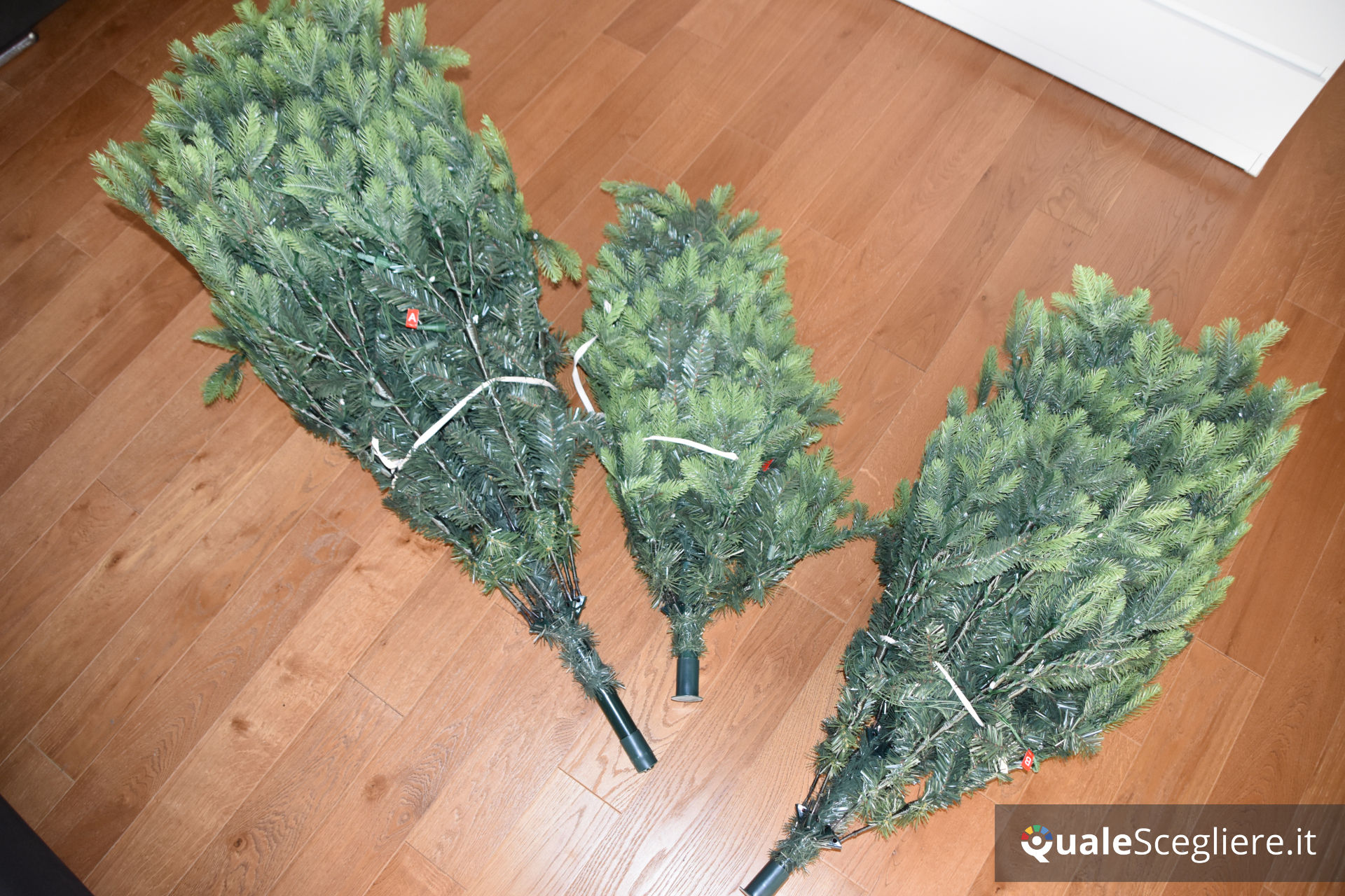 Giulia Grillo Albero di Natale Mille e un Abete 210 cm