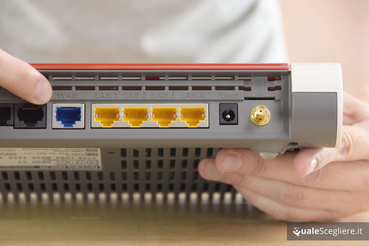 AVM Fritz!Box 6890 LTE