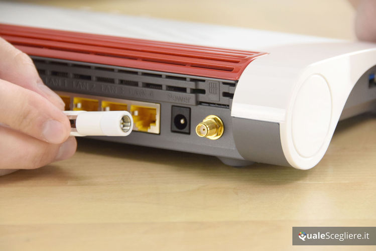 AVM Fritz!Box 6890 LTE