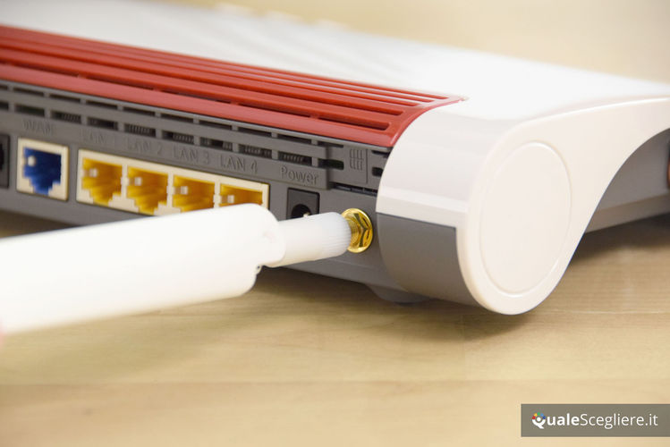 AVM Fritz!Box 6890 LTE