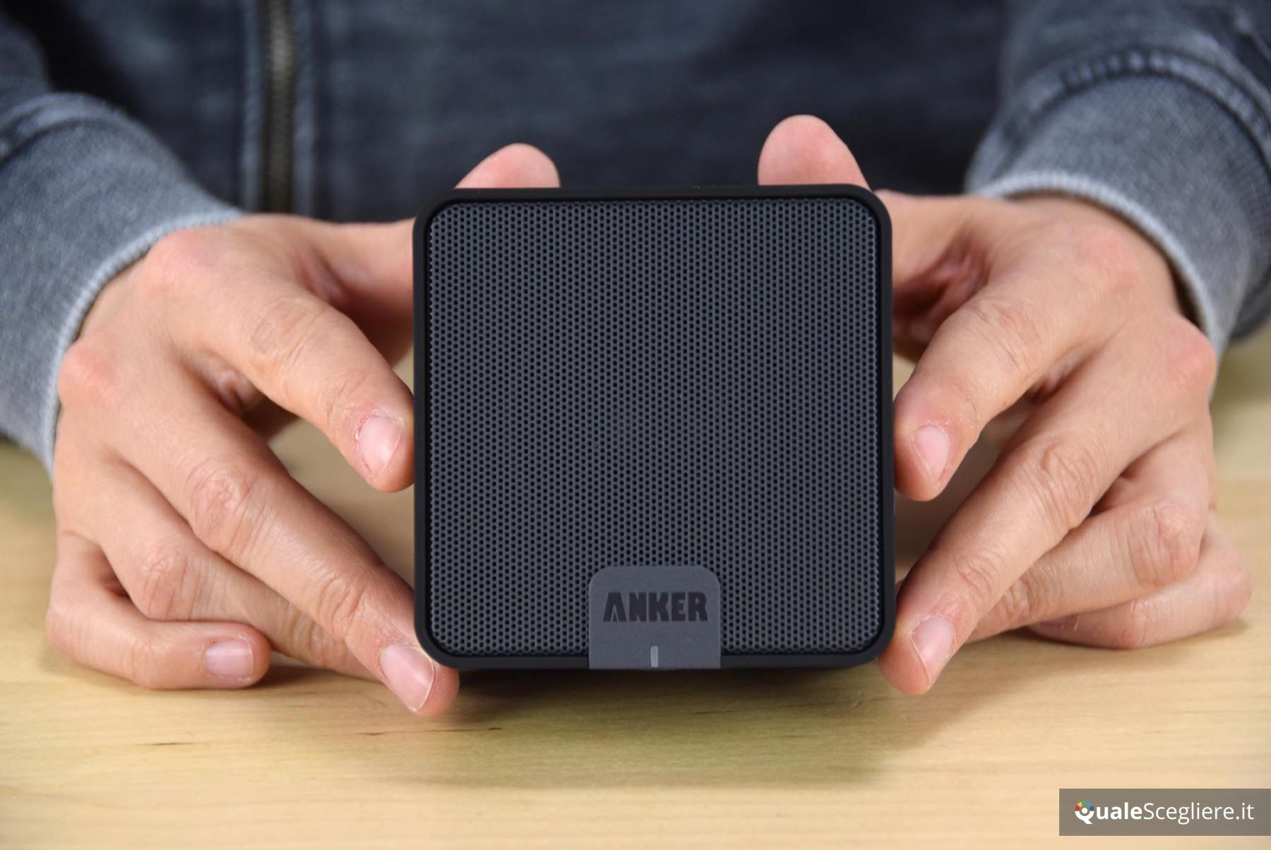 Anker A7908