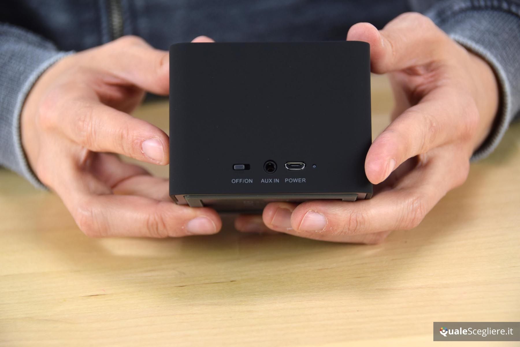 Anker A7908
