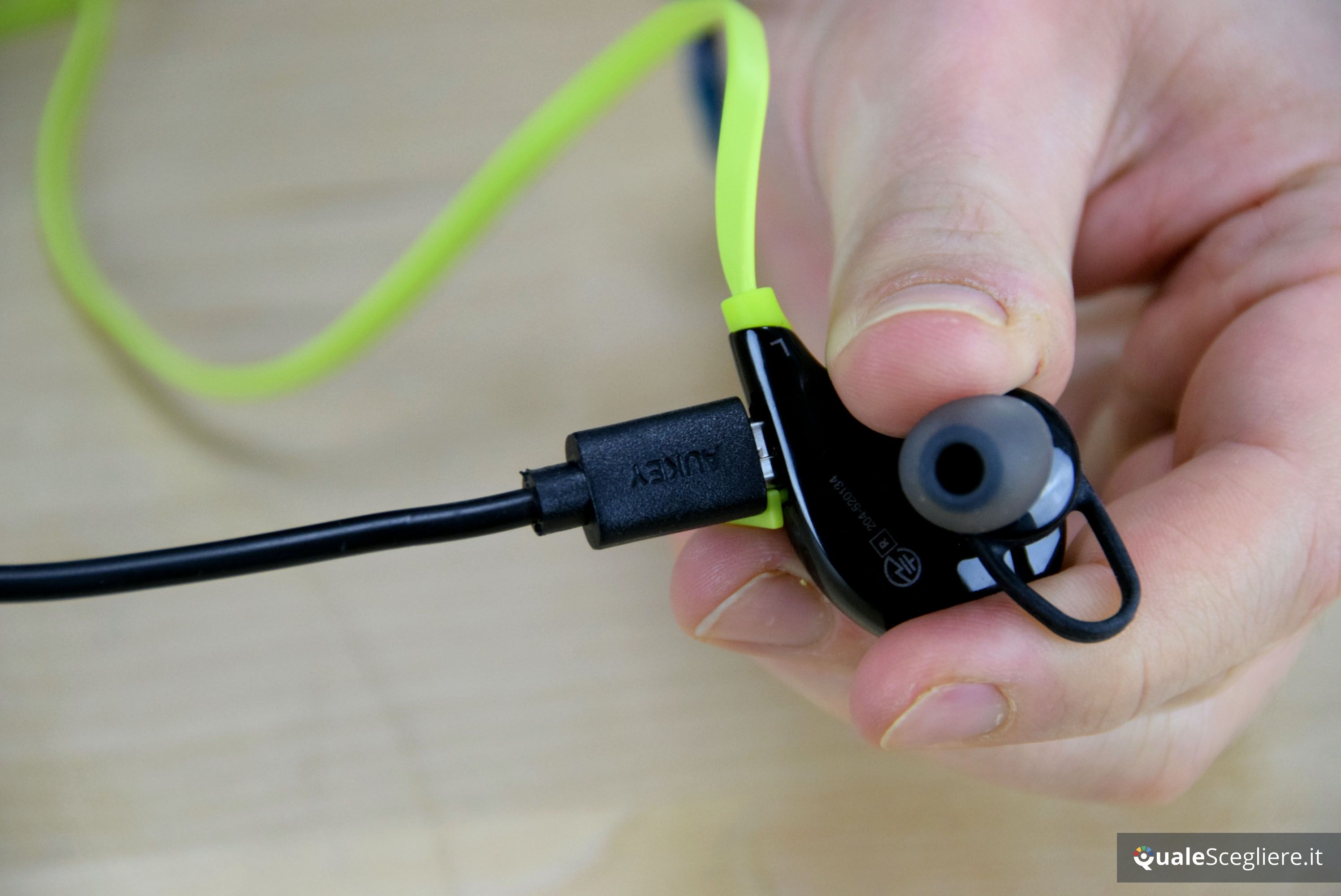 Aukey EP-B4