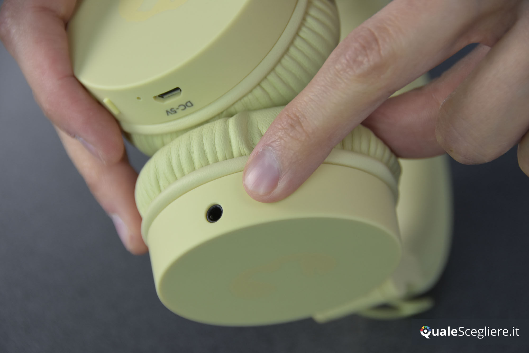 Fresh ‘n Rebel Caps Wireless