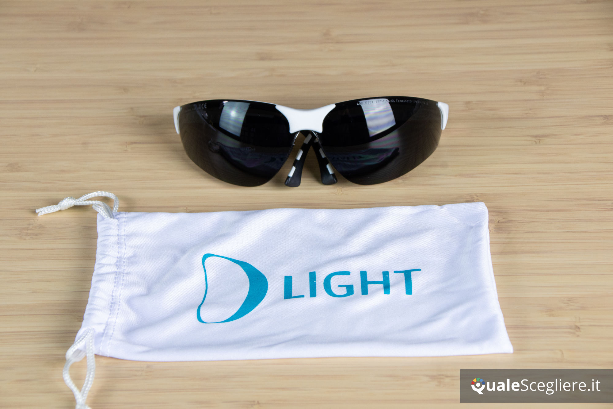 D Light Wave