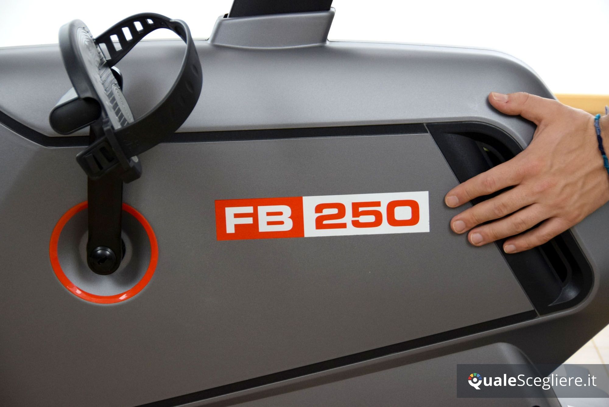 Fassi FB 250