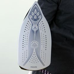 Philips GC8650/80 PerfectCare Aqua Silence