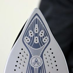 Philips GC8650/80 PerfectCare Aqua Silence