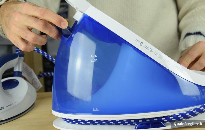 Philips GC7031/20 PerfectCare Viva