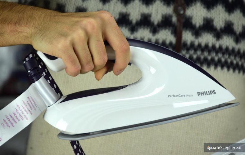Philips GC8616/30 PerfectCare Aqua